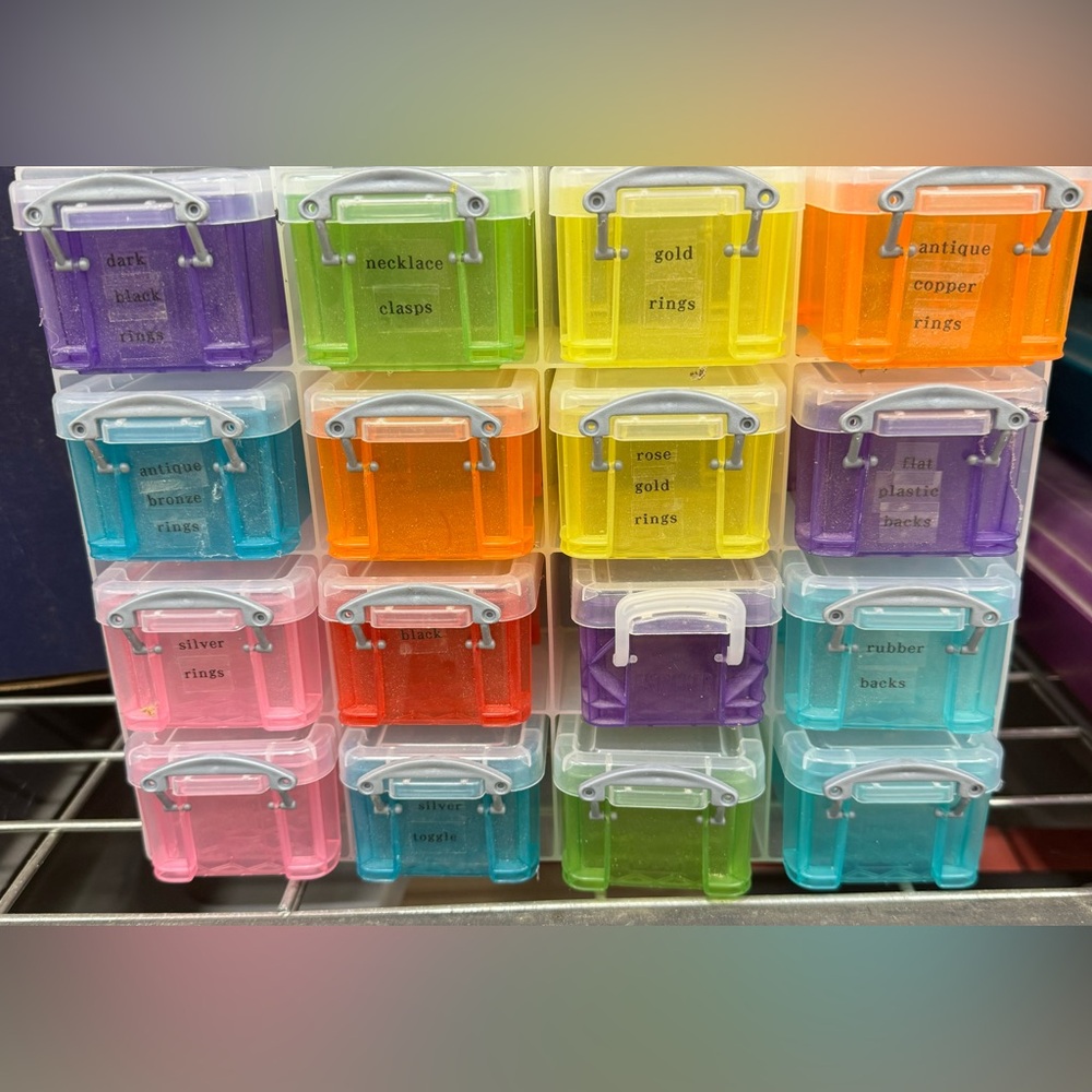 16 plastic containers organizer set